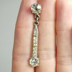 Vintage Rhinestone Lapel Pin, Silver Tone Long Skinny Drop Pendant Shooting Star